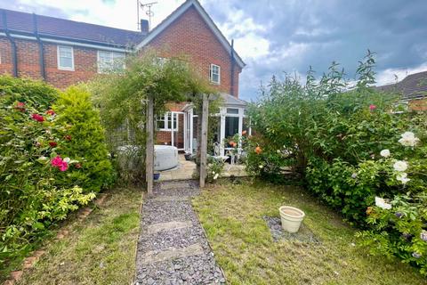 3 bedroom end of terrace house for sale, Meadow Close, Lang Farm, Daventry NN11 0GY