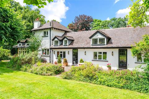 3 bedroom bungalow for sale, Farm Drive, Purley, CR8