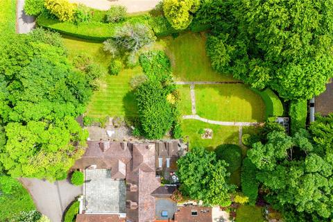 3 bedroom bungalow for sale, Farm Drive, Purley, CR8