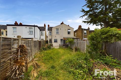 57 Queens Road, Feltham, TW13 5AW
