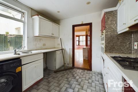 57 Queens Road, Feltham, TW13 5AW