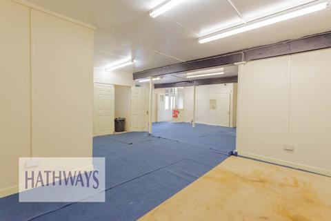 1 bedroom property for sale, West Market Street, (6 Tredegar Street), NP20