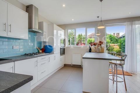 112 Dewsbury Road, London, NW10 1EP