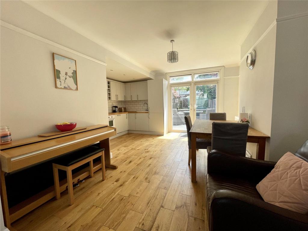 Kitchen/Living Area