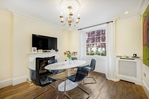 4 bedroom terraced house to rent, Trevor Square, Knightsbridge, London, SW7