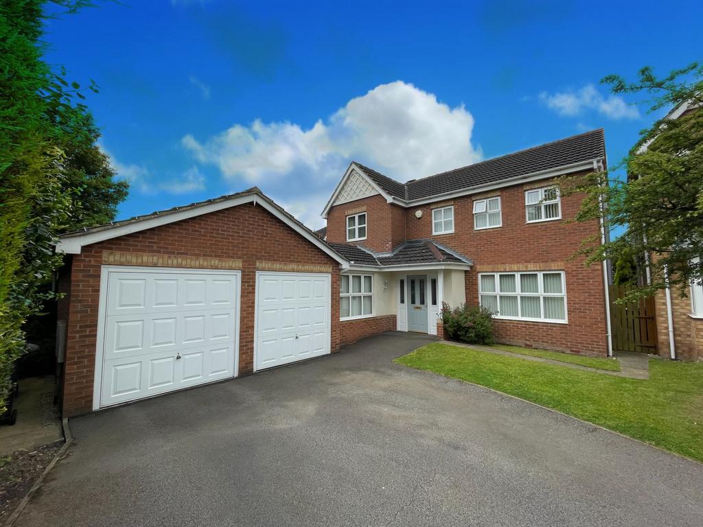 Ladymead, Barnsley, S71 4 bed detached house for sale £350,000