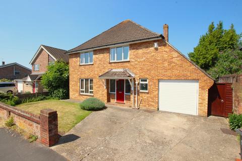 4 bedroom detached house for sale, Fourth Avenue, Denvilles, Havant