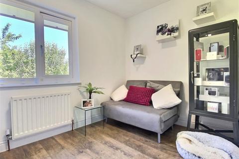 11a Heritage Park, Basingstoke, RG22 4XT