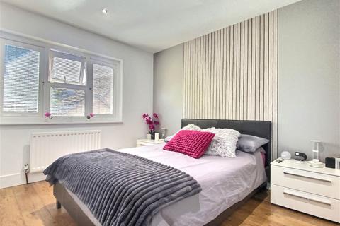 11a Heritage Park, Basingstoke, RG22 4XT