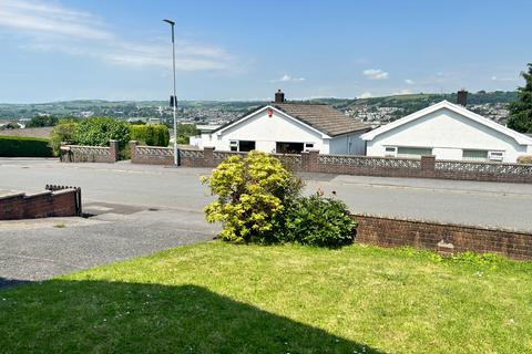 3 bedroom detached bungalow for sale, Elder Grove, Carmarthen SA31