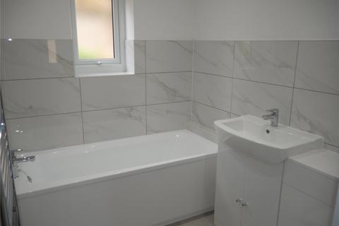 3 bedroom bungalow to rent, Moorside, Cleckheaton, West Yorkshire, BD19