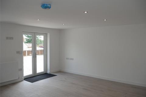 3 bedroom bungalow to rent, Moorside, Cleckheaton, West Yorkshire, BD19