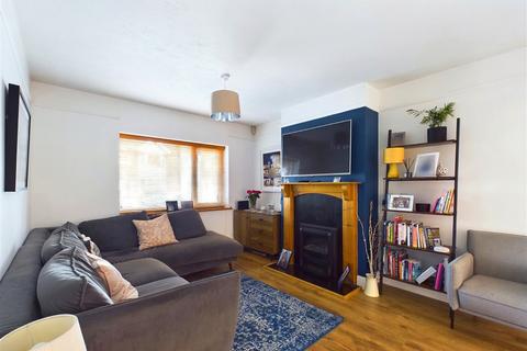 4 bedroom end of terrace house for sale, St. Elmo Road, Worthing, BN11 7EJ