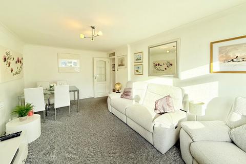 2 bedroom apartment for sale, Elizabeth Court, East Cliff, Bournemouth, BH1