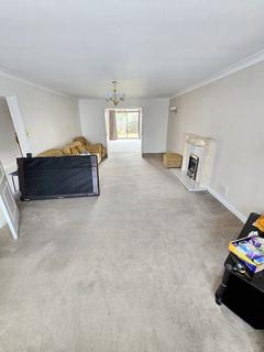 4 bedroom detached house to rent, The Uplands, Smethwick B67