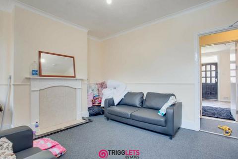 2 bedroom terraced house for sale, Barnsley Road, Wombwell, Barnsley, South Yorkshire, S73 8HT