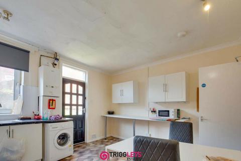 63 Barnsley Road, Wombwell, Barnsley, S73 8HT