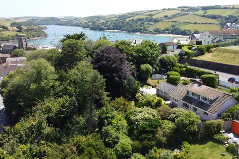 Rockpoint Knowle Road, Salcombe, TQ8 8EQ