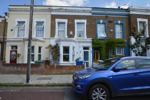 3 bedroom terraced house to rent, Ulverscroft Road East Dulwich SE22