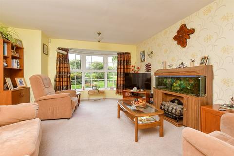 4 bedroom end of terrace house for sale, Ditton Court Close, Ditton, Aylesford, Kent