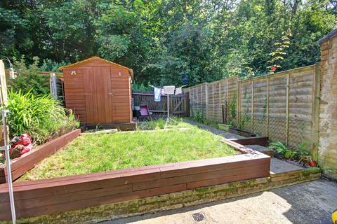 41 Buckingham Drive, East Grinstead, RH19 4RL