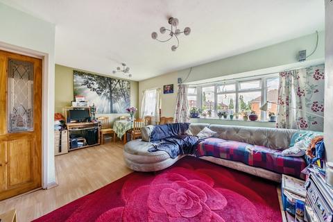 2 bedroom maisonette for sale, Manor Drive, New Haw, KT15