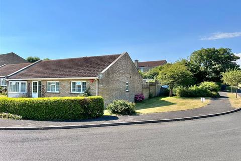 3 bedroom bungalow for sale, The Orchard, Milford on Sea, Lymington, Hampshire, SO41