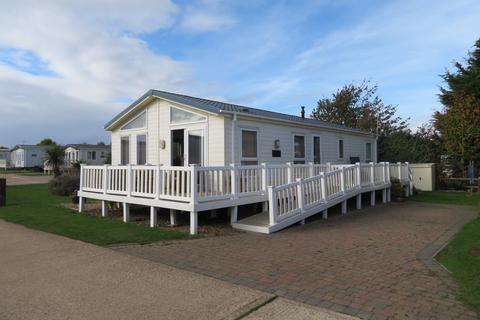 2 bedroom lodge for sale, Church Lane, East Mersea