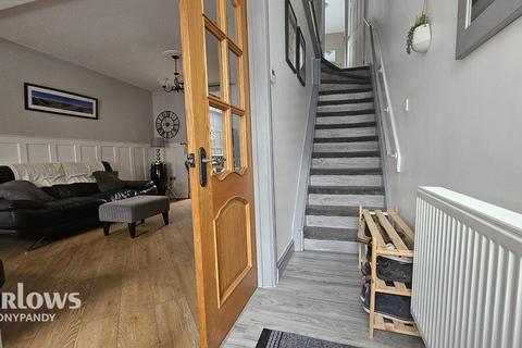 22 Deri Terrace, Tylorstown, Ferndale, CF43 3NB