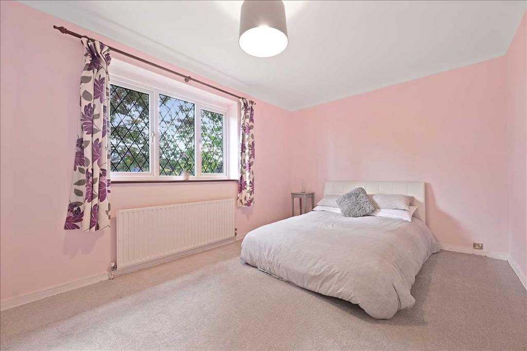 En-suite Bedroom 1