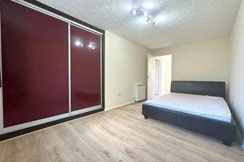 2 bedroom apartment to rent, Slough,  Berkshire,  SL1