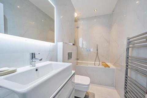 2 bedroom flat for sale, Finchley Lane,  Hendon,  NW4