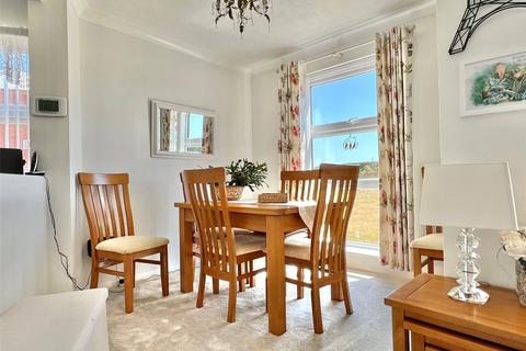 3 bedroom apartment for sale, Camden Hurst, Pless Road, Milford On Sea, Lymington, SO41