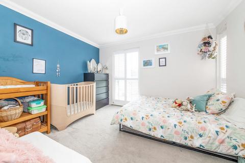 2 bedroom apartment for sale, Highwood Close, East Dulwich, London, SE22