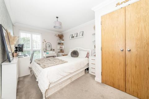 2 bedroom apartment for sale, Highwood Close, East Dulwich, London, SE22