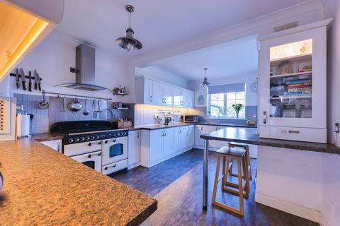 3 bedroom chalet for sale, Walsingham Road, Southend-on-sea, SS2