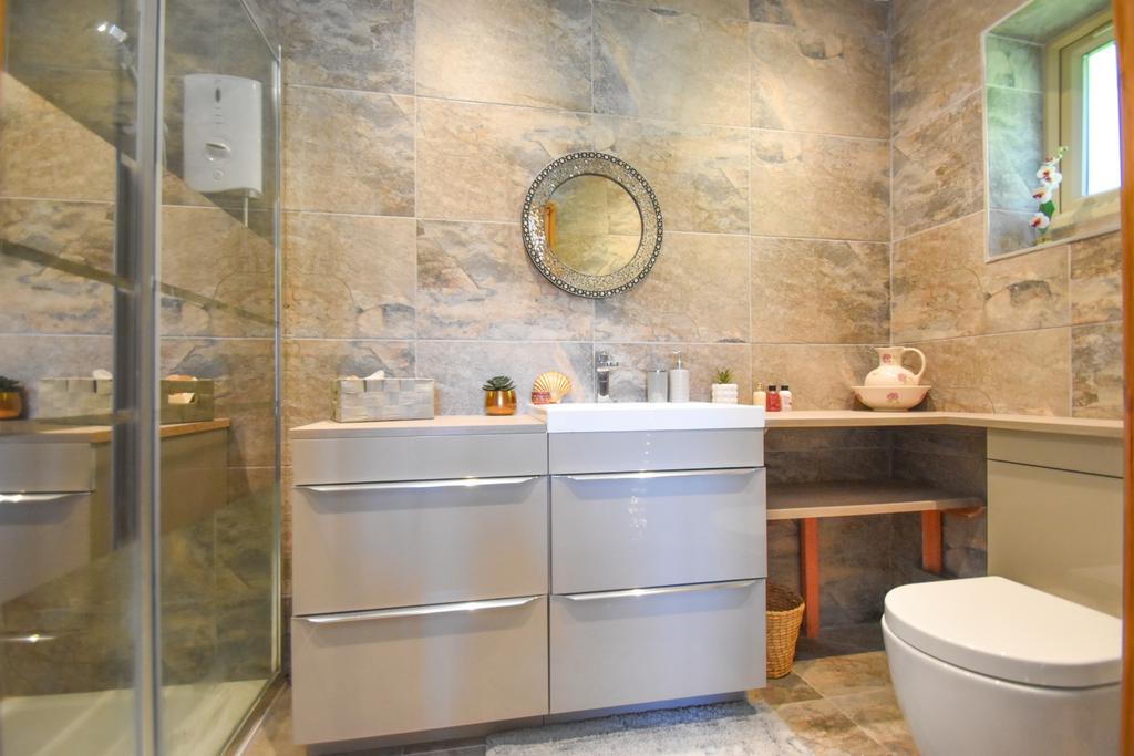 En-suite bedroom two
