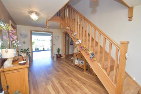 4 bedroom detached house for sale, Veronica Close, Skegness, PE25