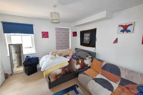 3 bedroom flat for sale, Wesley Lane, Bicester, Oxfordshire, OX26 6JU