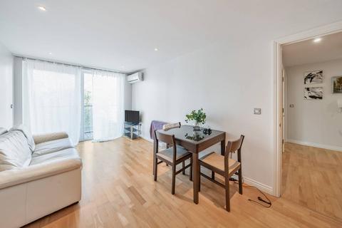 1 bedroom flat for sale, Viridian Apartments, Battersea Park Road, Nine Elms, London, SW8