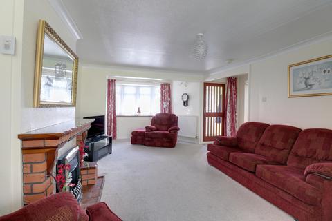 4 bedroom semi-detached house for sale, Huntercombe Close, Taplow SL6