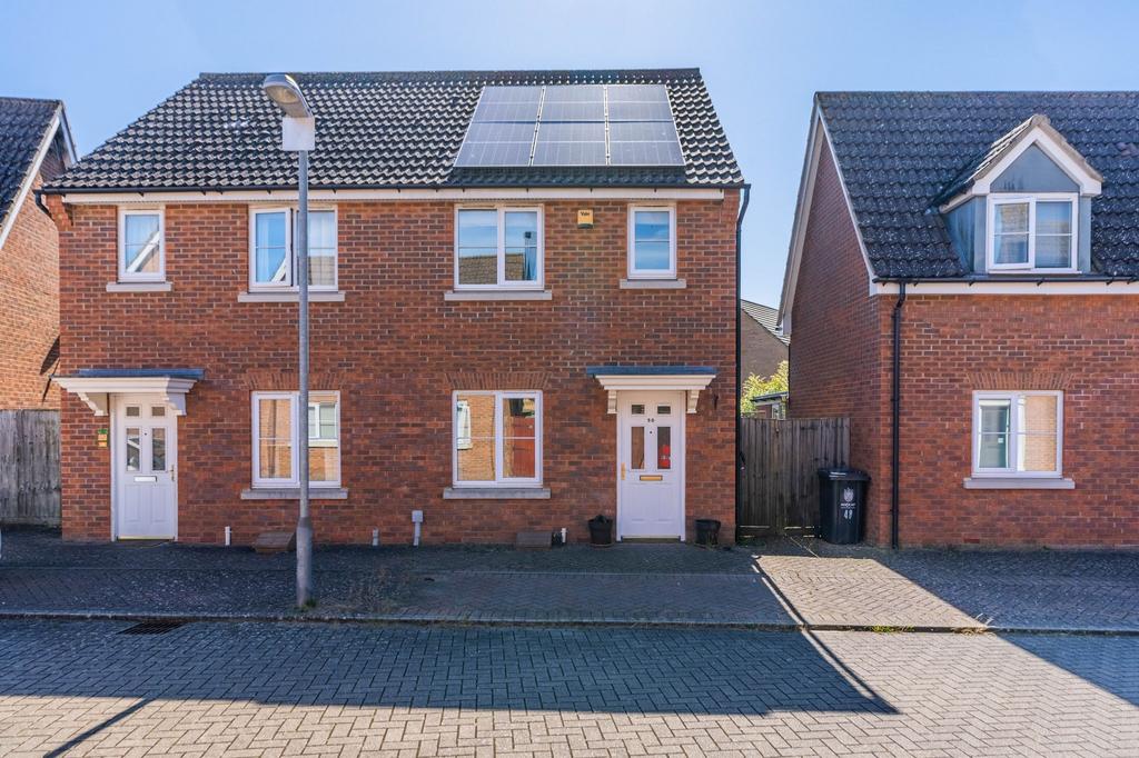 Sheepwash Way, Longstanton, CB24 2 bed property for sale £285,000