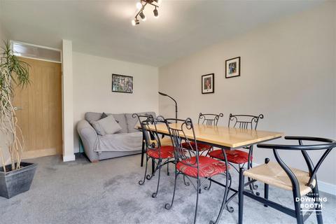 3 Kean Close, Lichfield, WS13 7EL