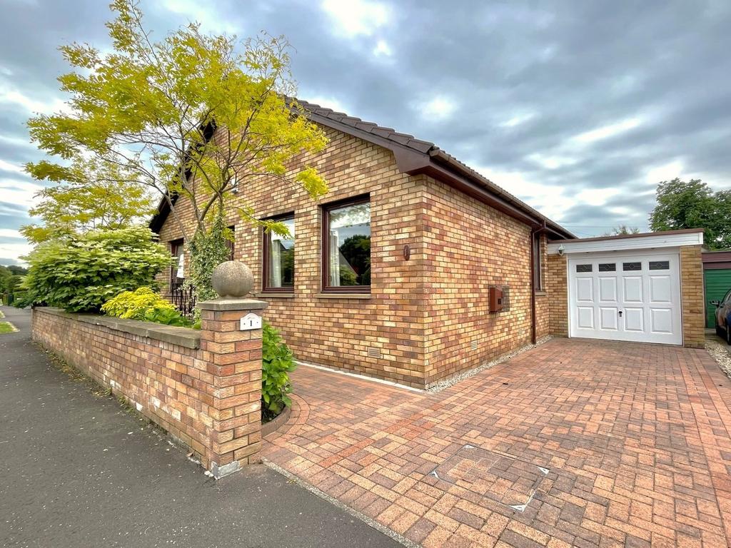 1 Broom Road, Kinross, KY13 2 bed detached bungalow for sale £340,000