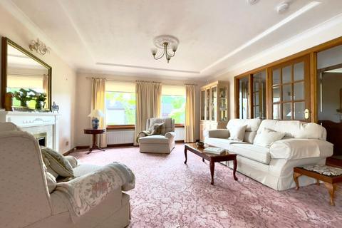 1 Broom Road, Kinross, KY13 8BU