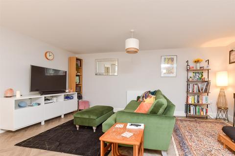 2 bedroom ground floor maisonette for sale, Mill Street, East Malling, West Malling, Kent