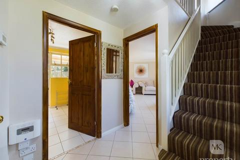 4 bedroom end of terrace house for sale, Rhodes Place, Milton Keynes MK6