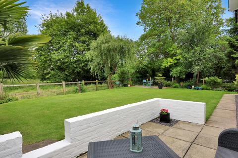 6 Dodds Mead, Haslingfield, Cambridge, CB23 1LD