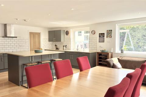 4 Ashmore Close, Wirral, CH48 2JX