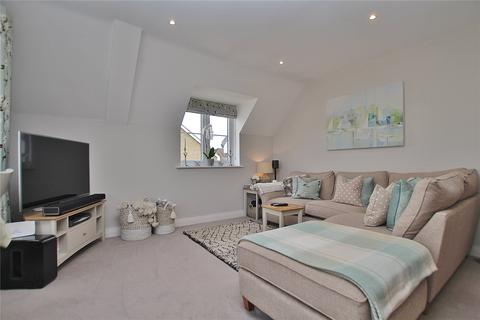 2 bedroom flat for sale, 1 Hereford Close, Woking GU21